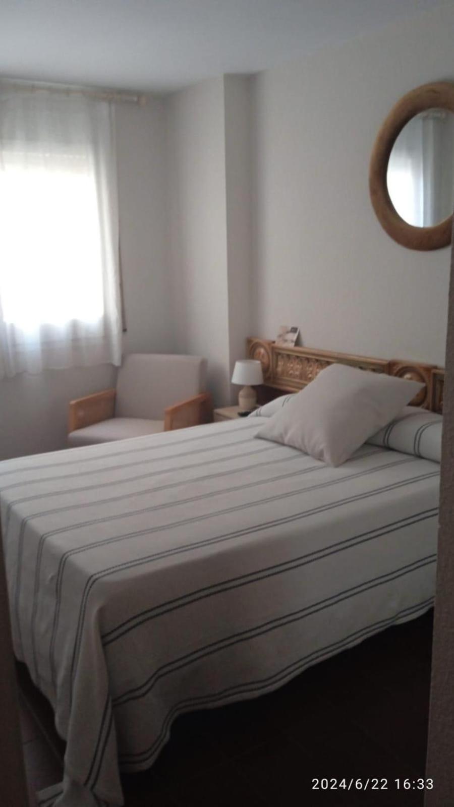 Acogedor Y Amplio Apartamento Familiar A Pie De Playa Calafell Exterior photo